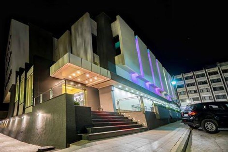 Hotel Central - Снимка 1