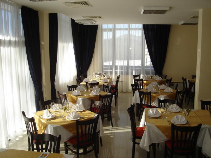 Хотел Найс - Снимка 11