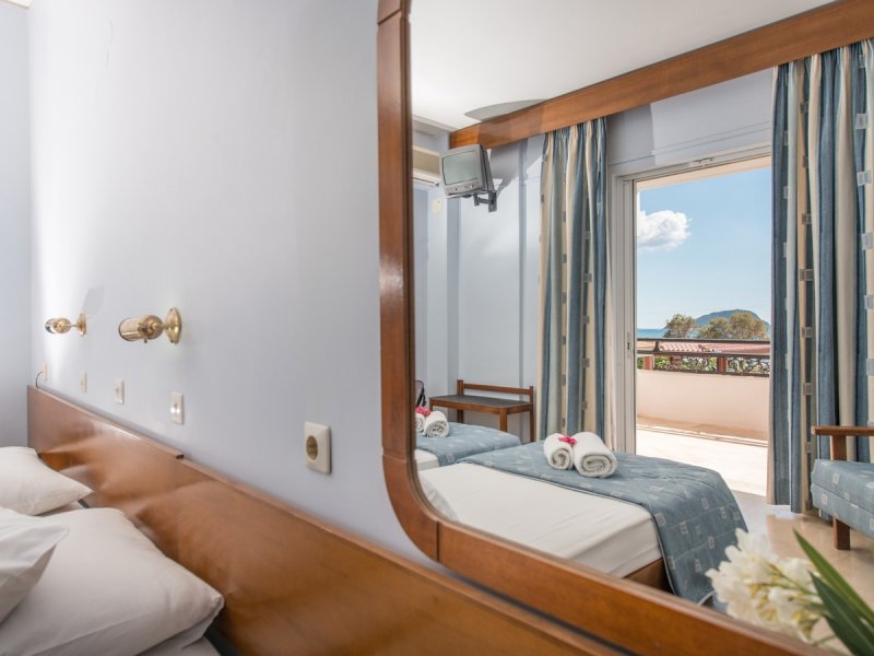 Astir Beach - Снимка 2