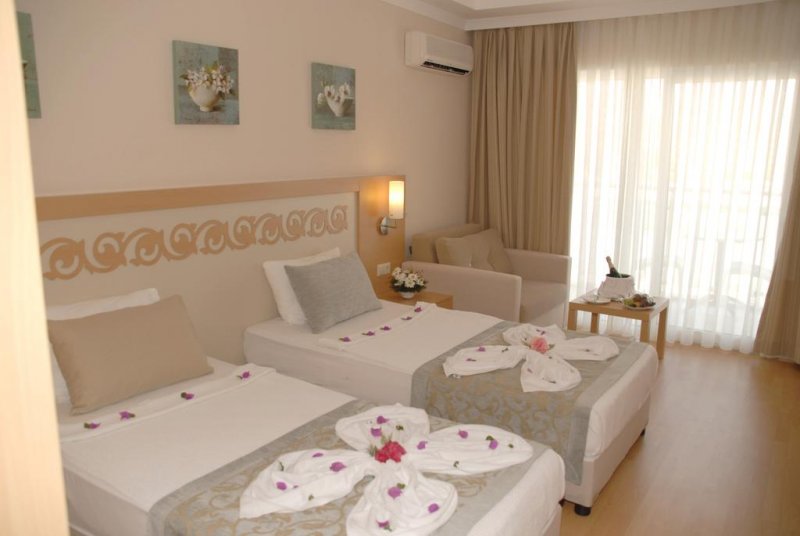 Hotel Titan Select - Снимка 1