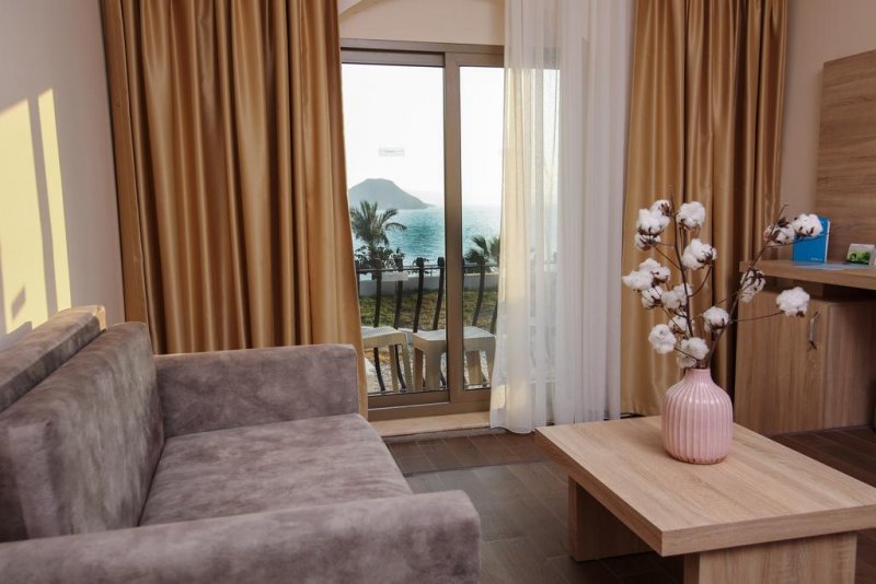 Yasmin Resort - Снимка 1