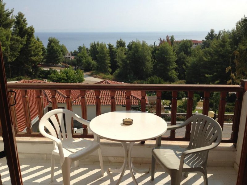 Forest Park - Снимка 3