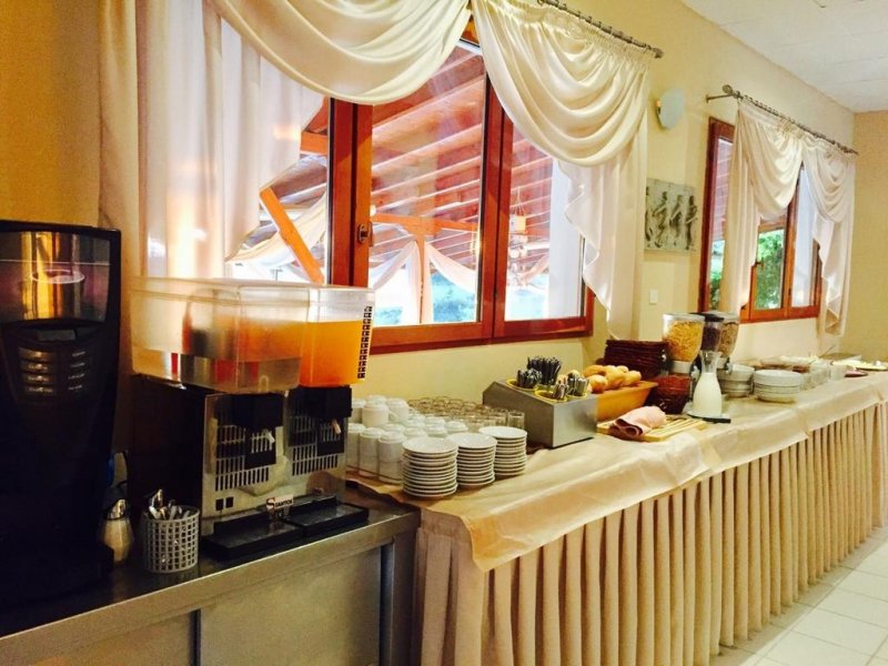 Forest Park - Снимка 1