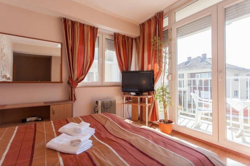 Апартаменти Коста - Снимка 1