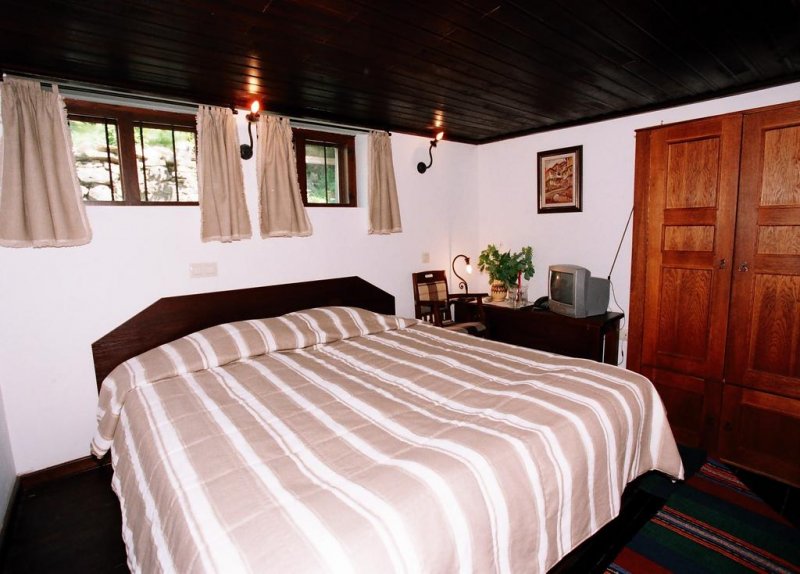 Парлапанова къща - Снимка 8