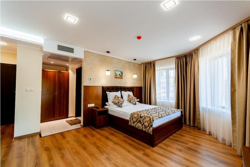 Хотел Централ - Снимка 1