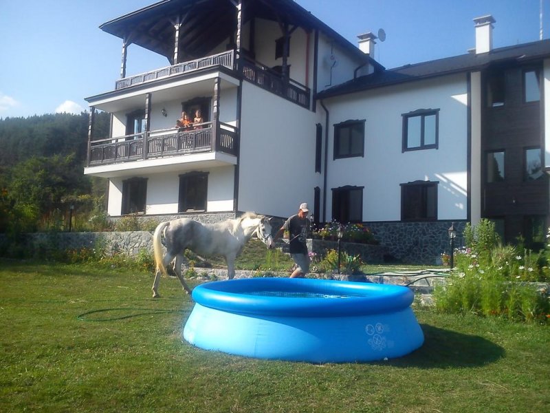 Приключенска къща и конна база Русалиите - Снимка 7