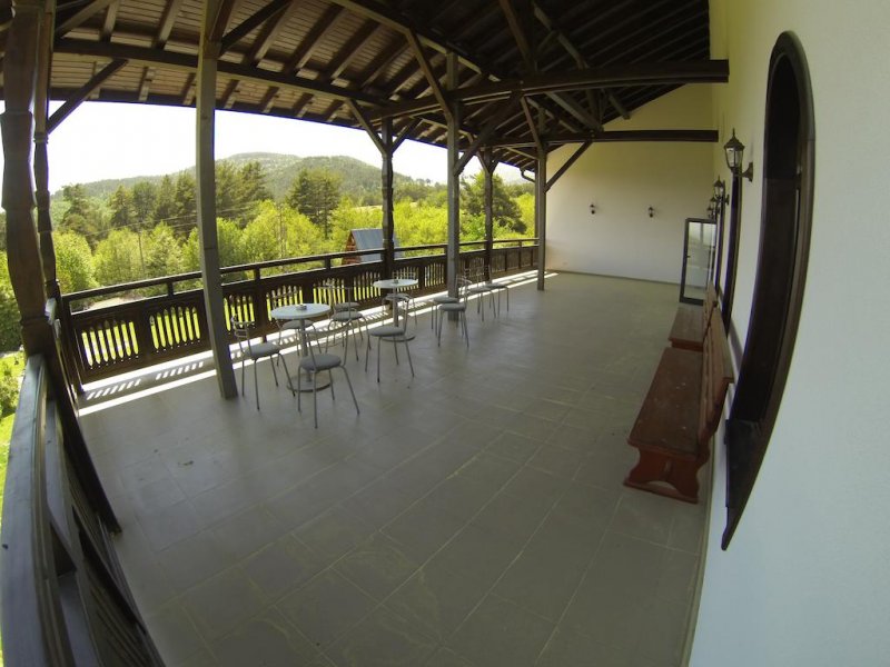 Приключенска къща и конна база Русалиите - Снимка 2