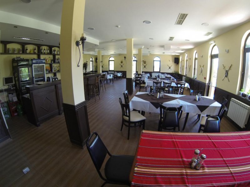 Приключенска къща и конна база Русалиите - Снимка 3