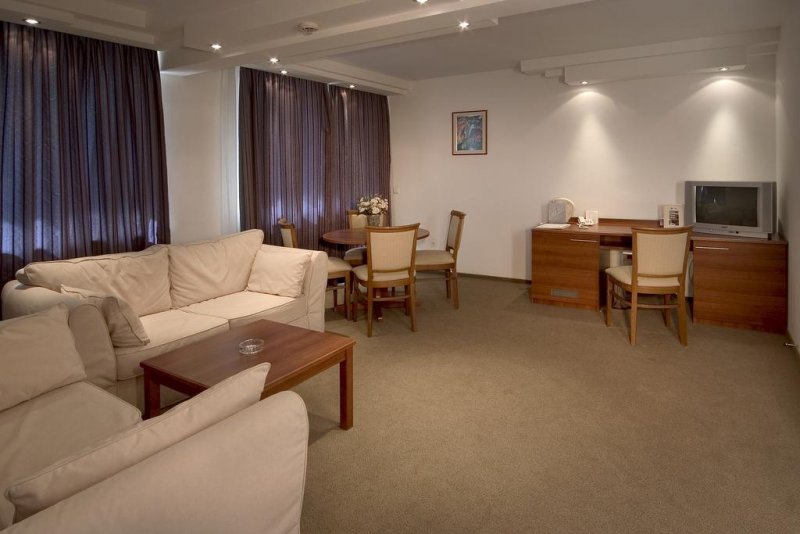 Хотел Форум - Снимка 9