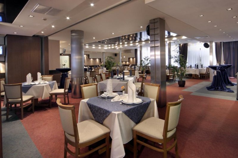 Хотел Форум - Снимка 4