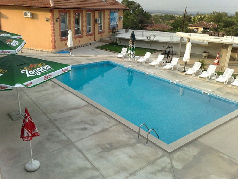 Хотелски комплекс Еверест - Снимка 1