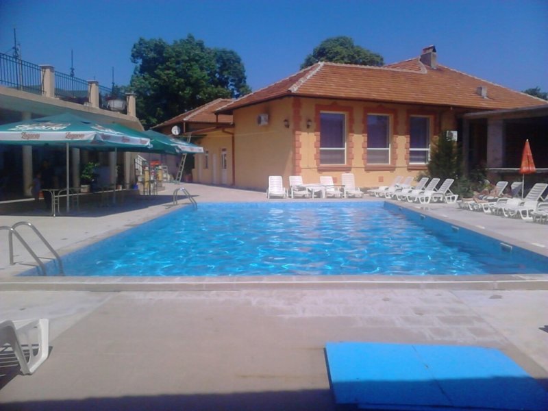 Хотелски комплекс Еверест - Снимка 3