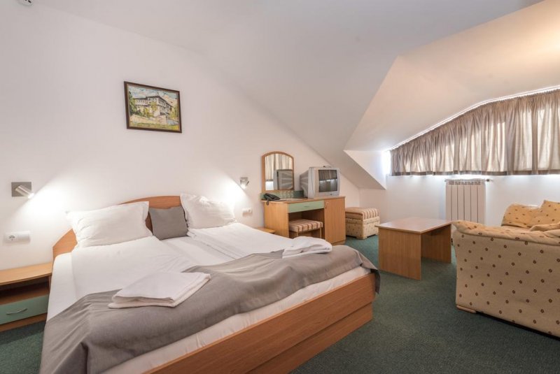 Хотел Айсберг - Снимка 1