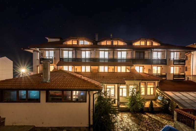 Хотел Айсберг - Снимка 1