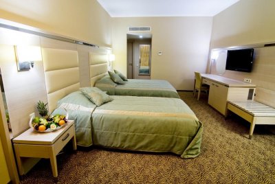 Grand Belish Hotel - Снимка 2