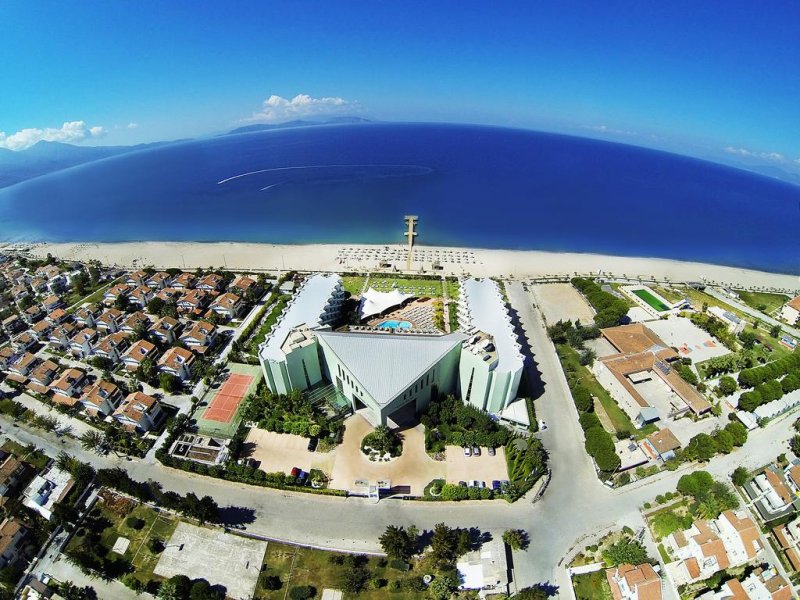 Grand Belish Hotel - Снимка 2