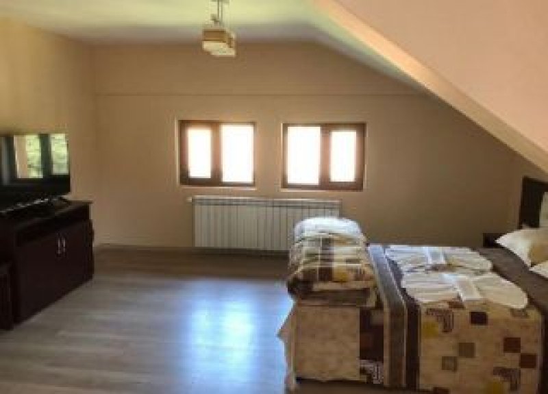 Семеен хотел Родопски изгрев - Снимка 1