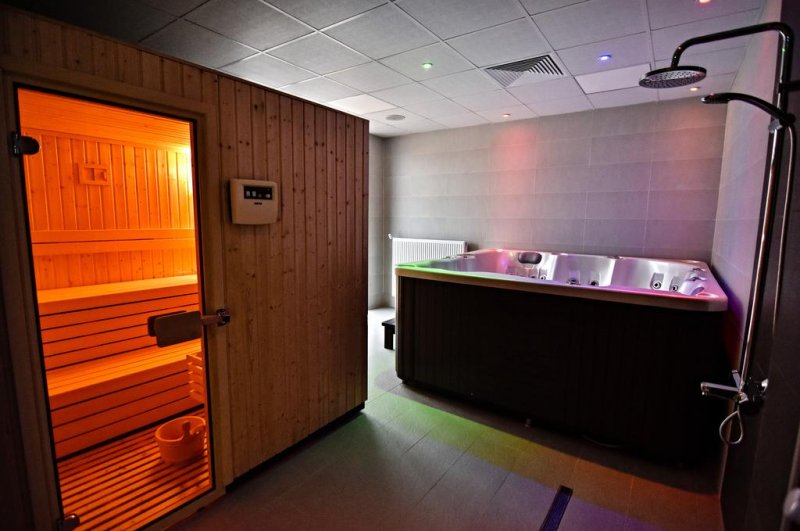 Къща за гости Заревата къща - Снимка 9