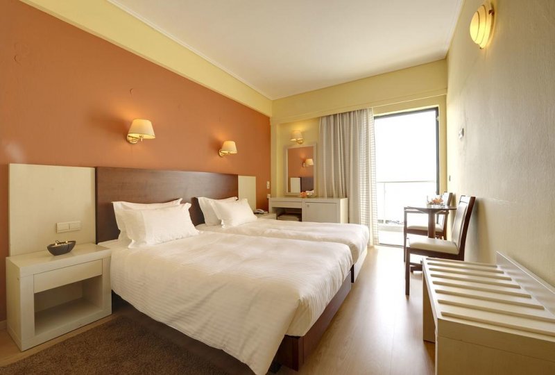 Esperia Hotel - Снимка 1