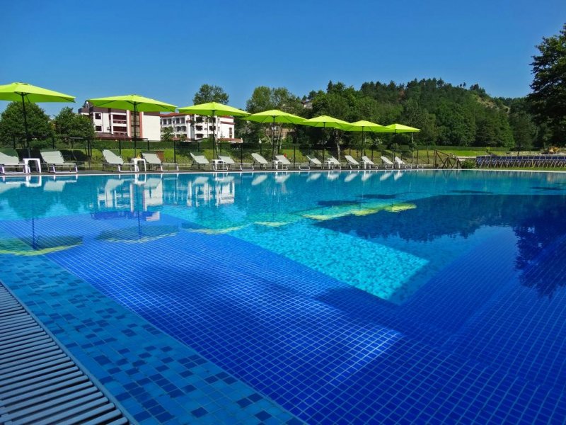 Къщи край водата - Снимка 8