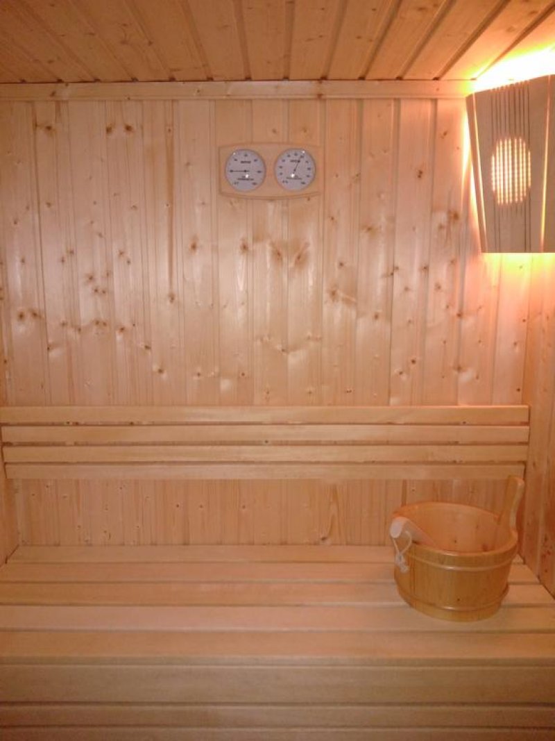 Къщи край водата - Снимка 11