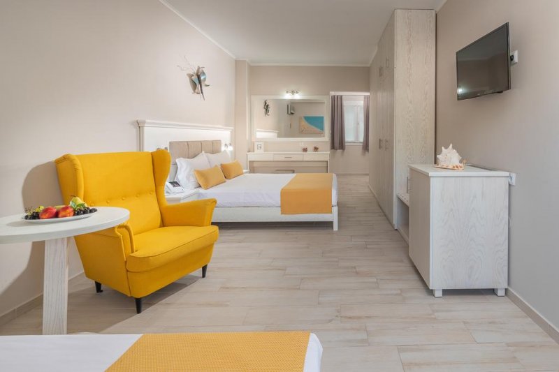 Porfi Beach Hotel - Снимка 5