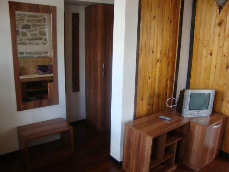 Семеен Хотел Трифон Зарезан - Снимка 7