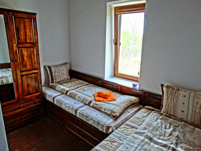 Къща за гости Край Потока - Снимка 2