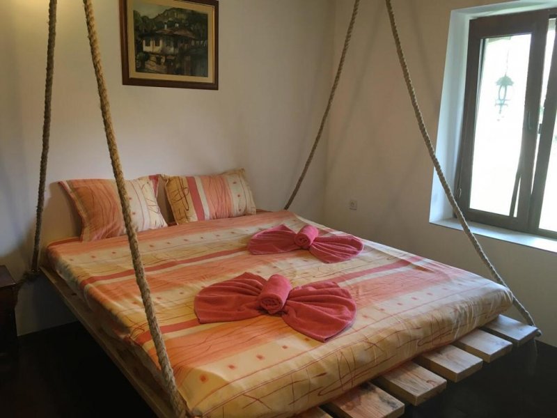 Къща за гости Край Потока - Снимка 1