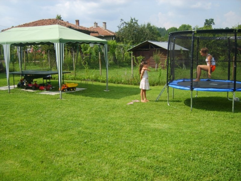 Къща за гости Лазарова Къща  - Снимка 11