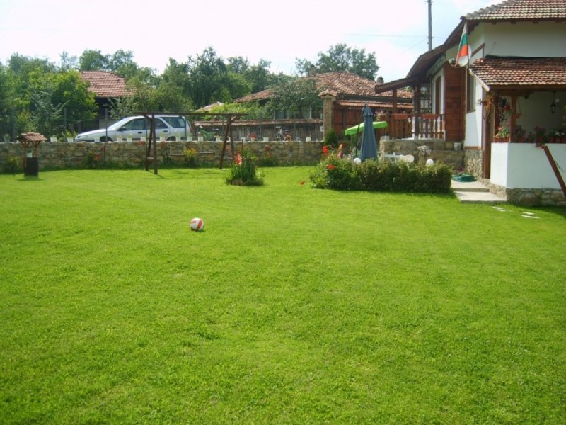 Къща за гости Лазарова Къща  - Снимка 8