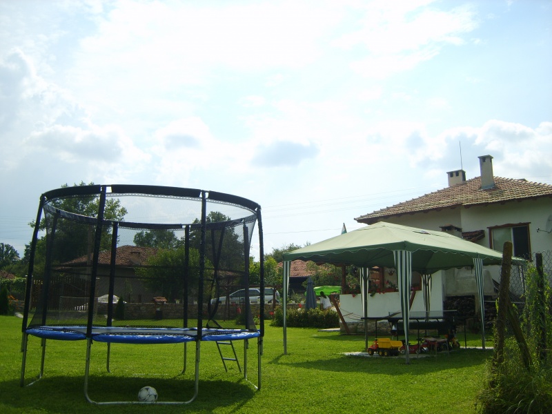 Къща за гости Лазарова Къща  - Снимка 4