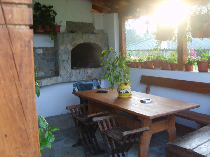 Къща за гости Лазарова Къща  - Снимка 11