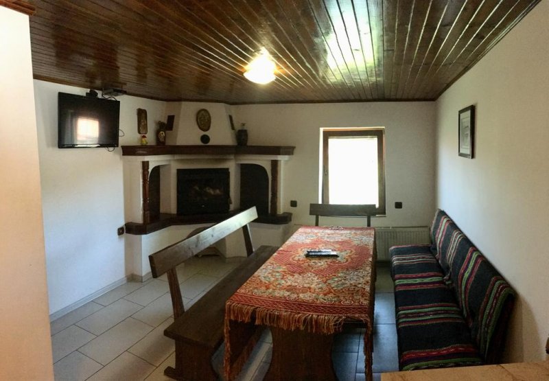 Къща за гости Шалаверовите къщи - Снимка 1