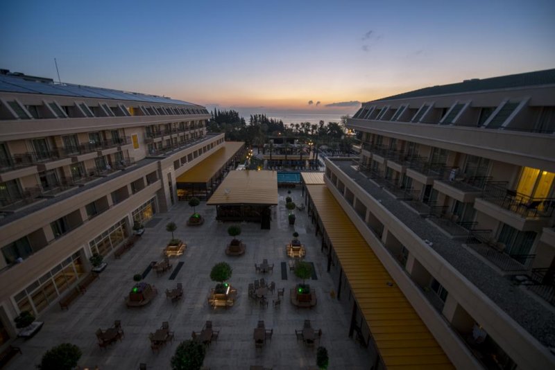 Crystal De Luxe Resort & SPA - Снимка 3