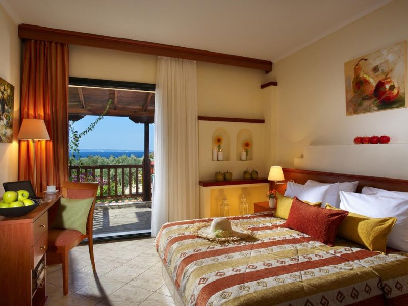 Blue Dolphin Hotel - Снимка 10