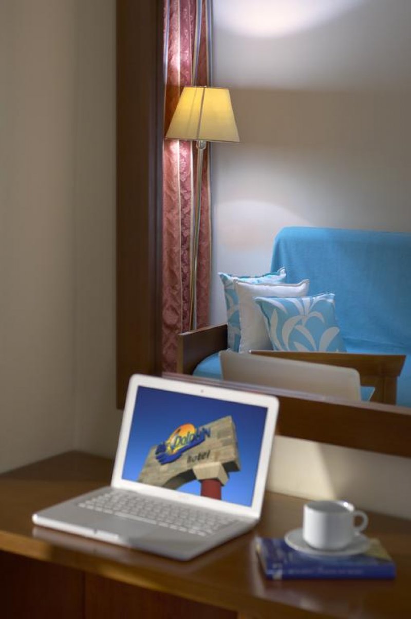 Blue Dolphin Hotel - Снимка 5