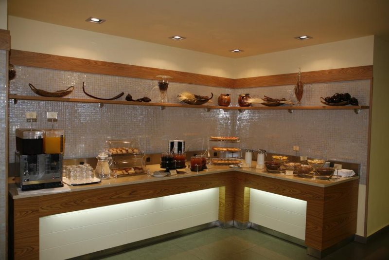 Blue Dolphin Hotel - Снимка 9