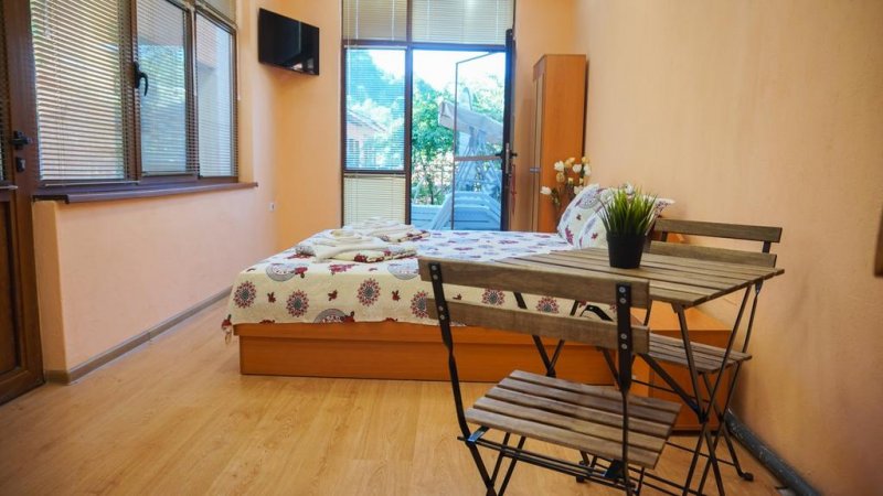 Къща за гости Памир - Снимка 4