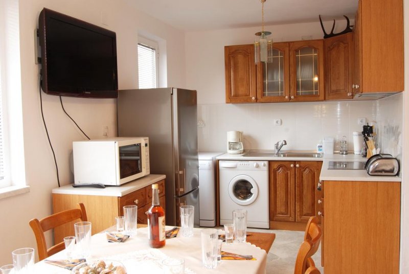 Къща за гости Памир - Снимка 8