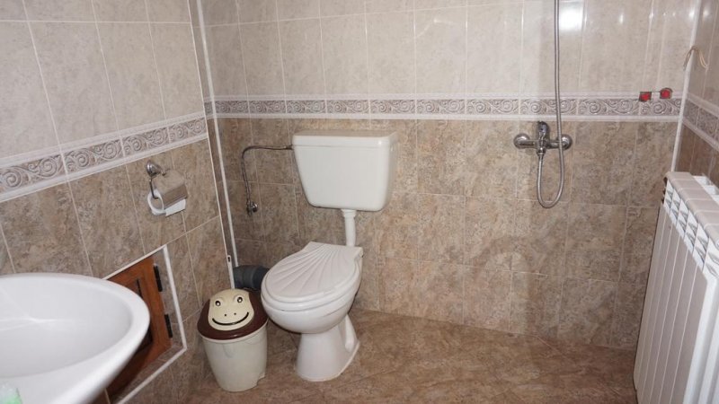 Къща за гости Памир - Снимка 7