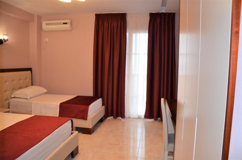 Hotel Virginia - Снимка 7