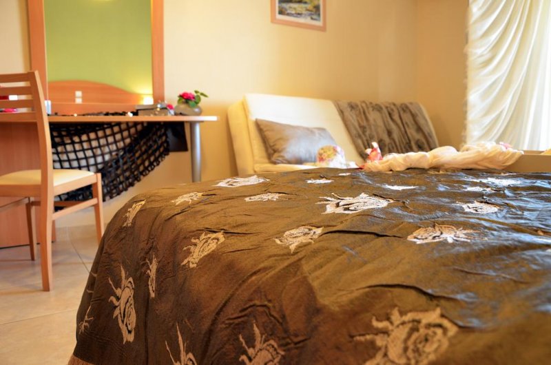 Belussi Beach - Снимка 1