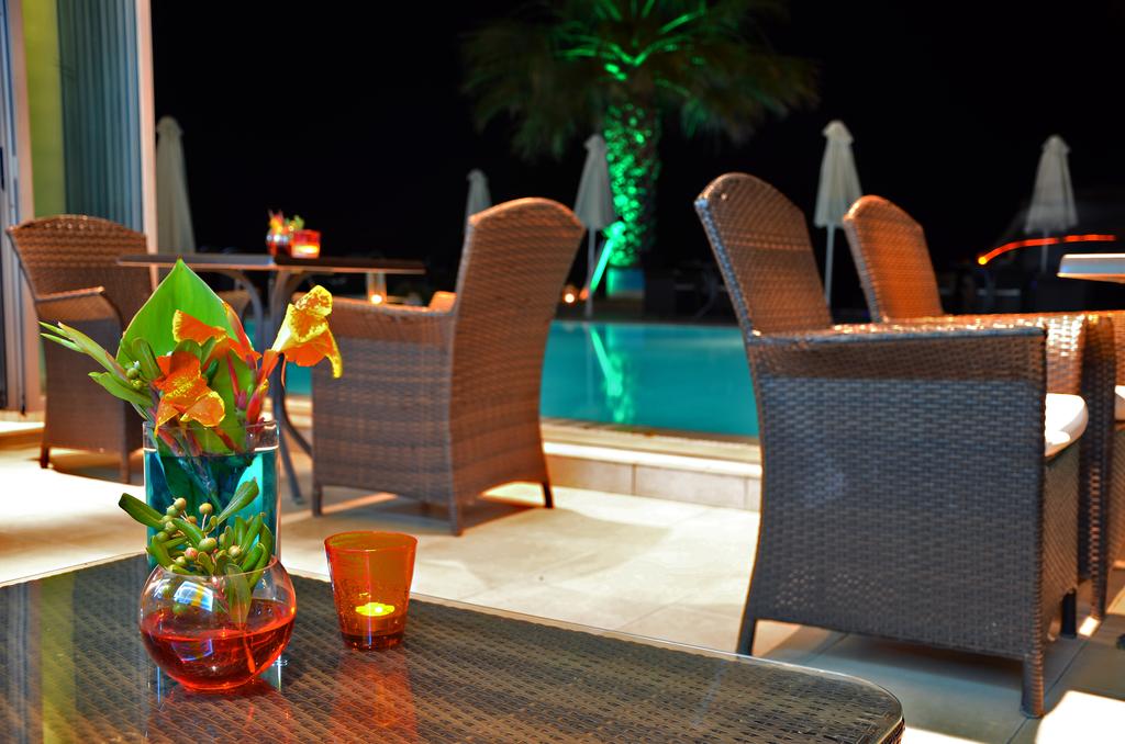 5 нощувки, All Inclusive в хотел Belussi Beach 3*, о.Закинтос, Гърция през Май и Юни! - Снимка 1