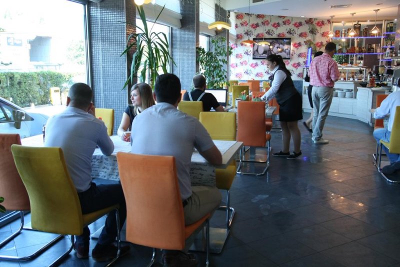 Aqua Hotel - Снимка 1