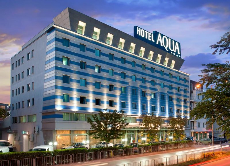 Aqua Hotel - Снимка 0