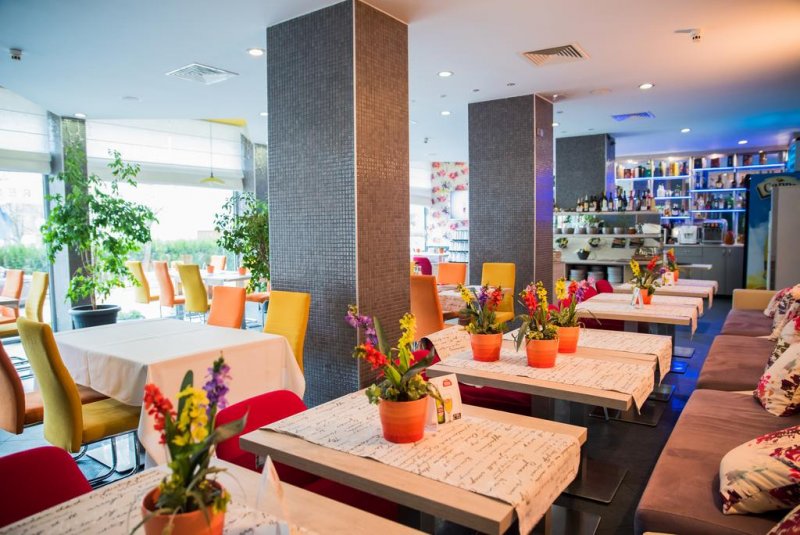 Aqua Hotel - Снимка 3