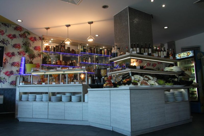 Aqua Hotel - Снимка 4