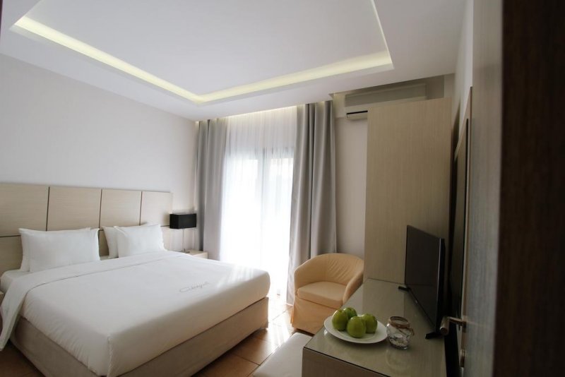 Akrogiali Boutique Hotel - Снимка 11